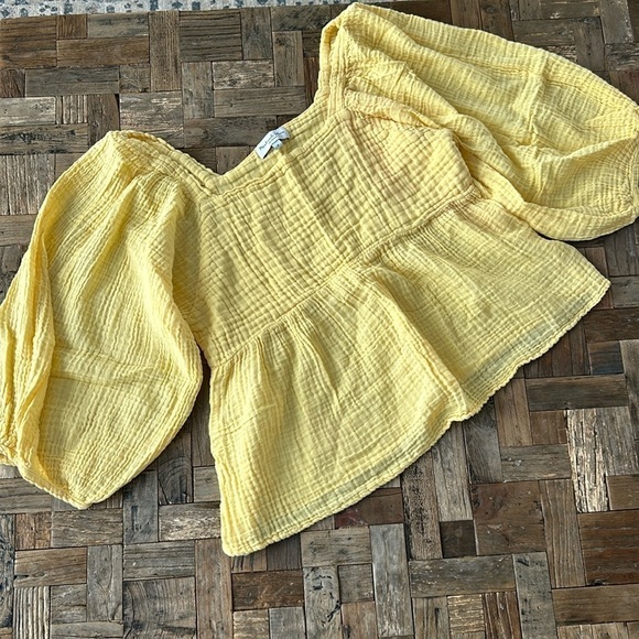 Michael Stars Patsy Square Neck Puff Sleeve Top - Picture 1 of 9